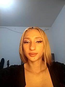 Watch Hotbabysucks1 Live on PD Cams & 1415+ Teen Models.